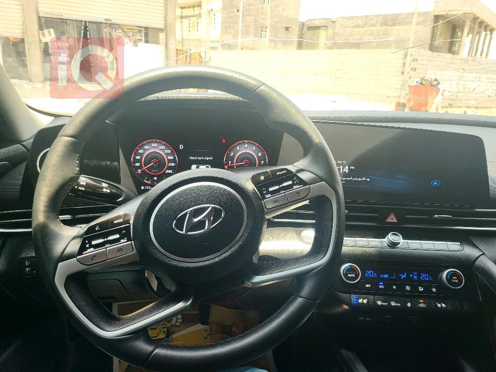 هیوندای ئەلەنترا